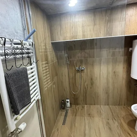 Apartman Noc 2 Apartment *